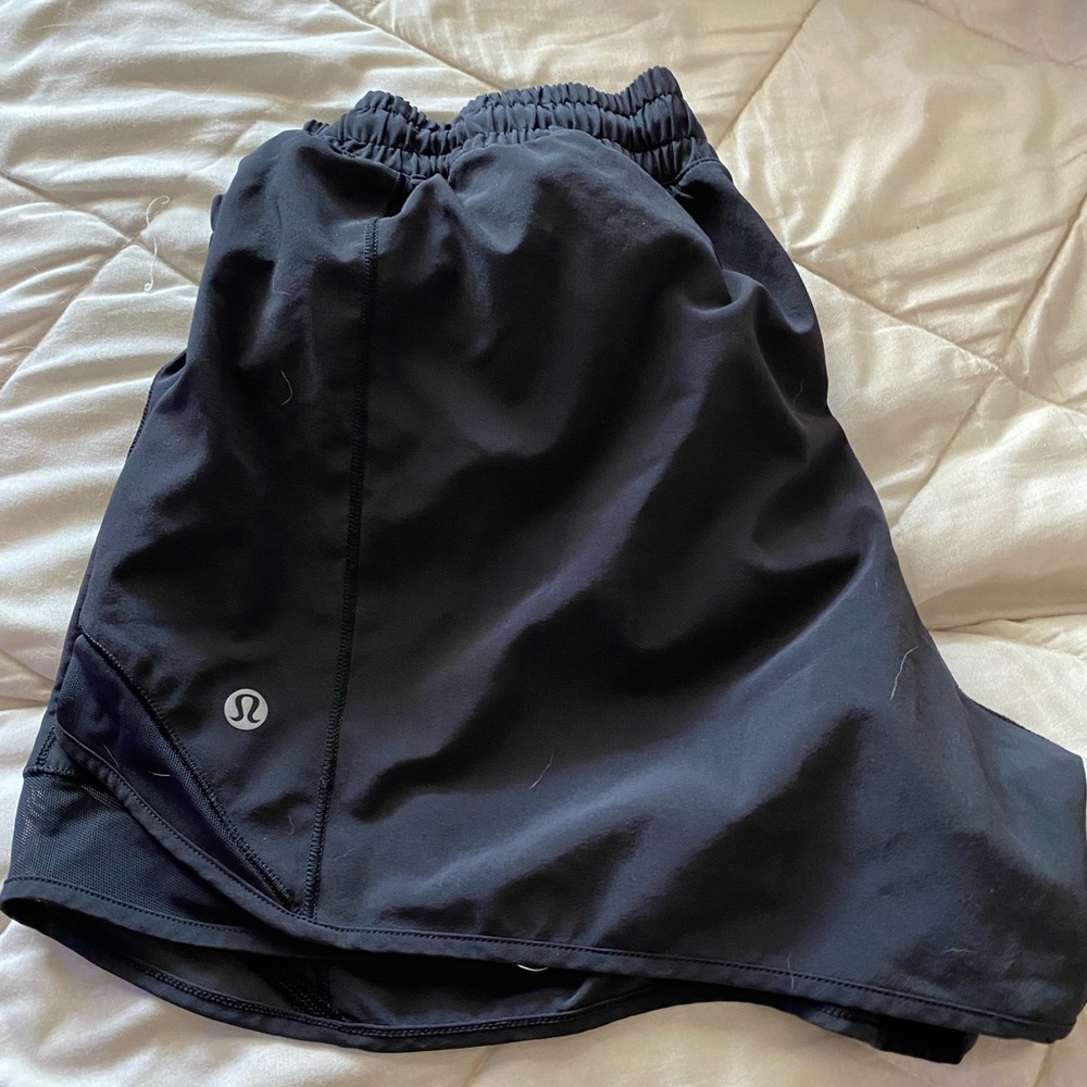 Lululemon Hotty Hot short